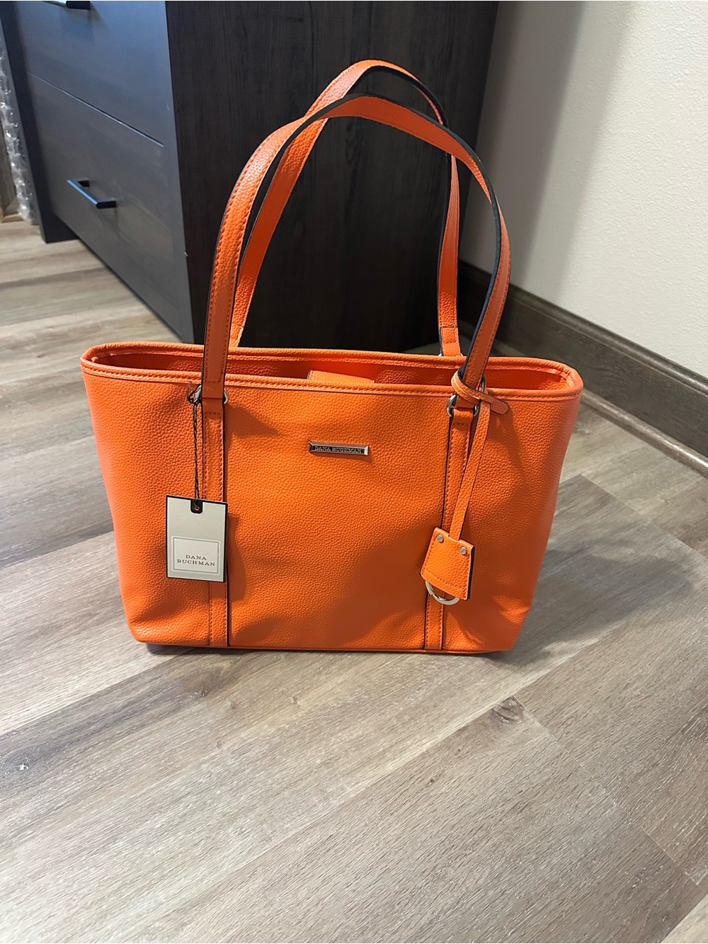 Dana Buchman NWT Structured Tote – Orange – 15x10 – Key Ring + Bottom Feet